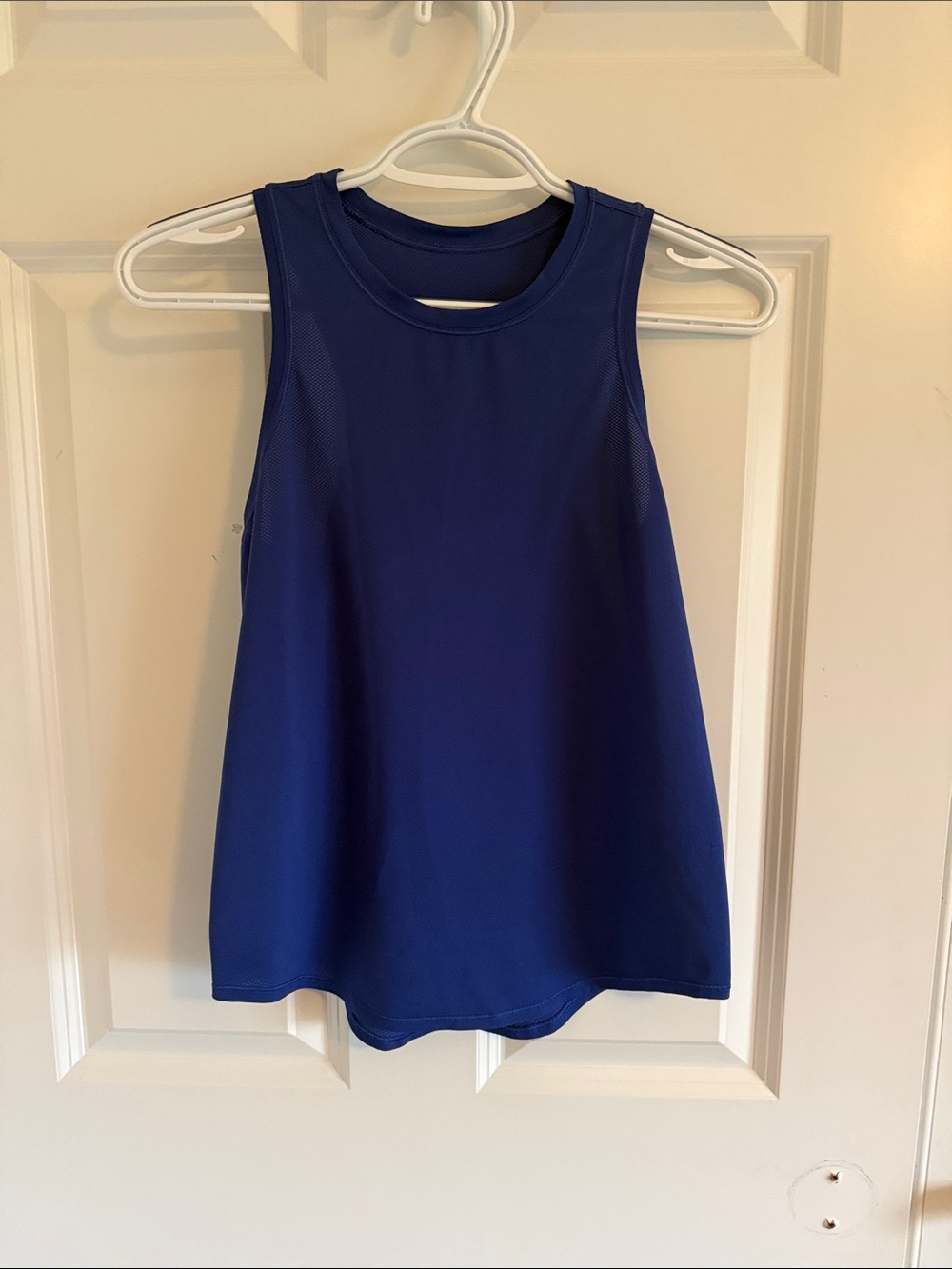 Lululemon Women’s Sleeveless Athletic Tank Top - Blue
